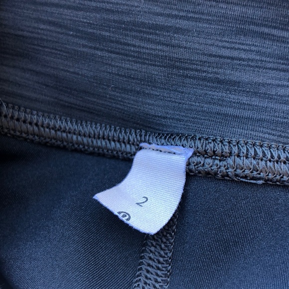 Lululemon drawstring leggings in heathered gray - Picture 5 of 8